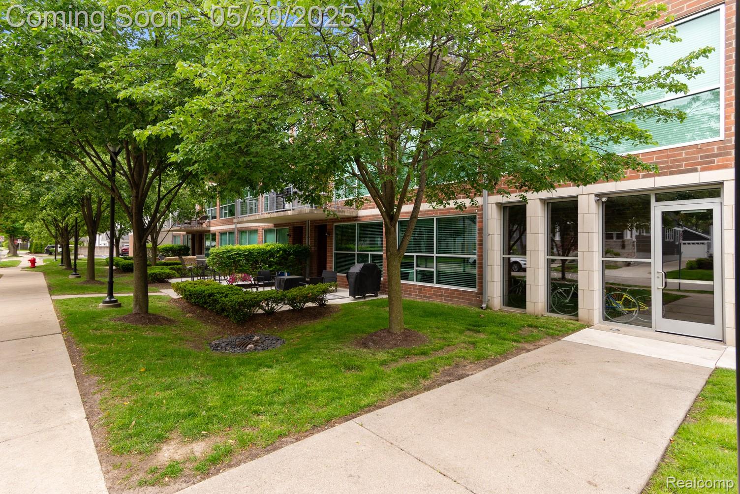 300 Hamilton Street 203