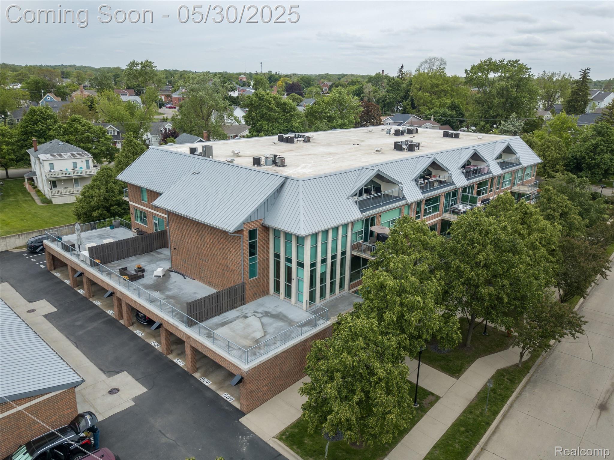 300 Hamilton Street 203