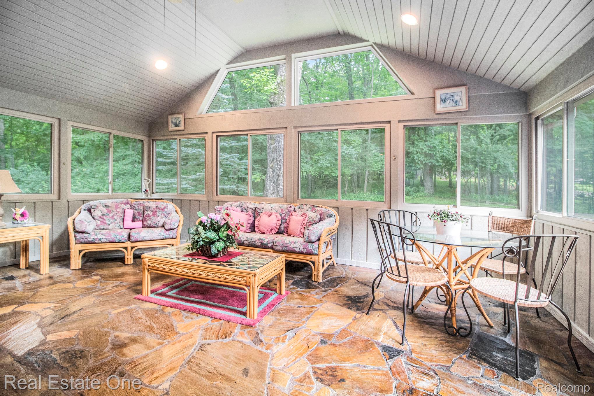 11921 Brandywine dr Drive