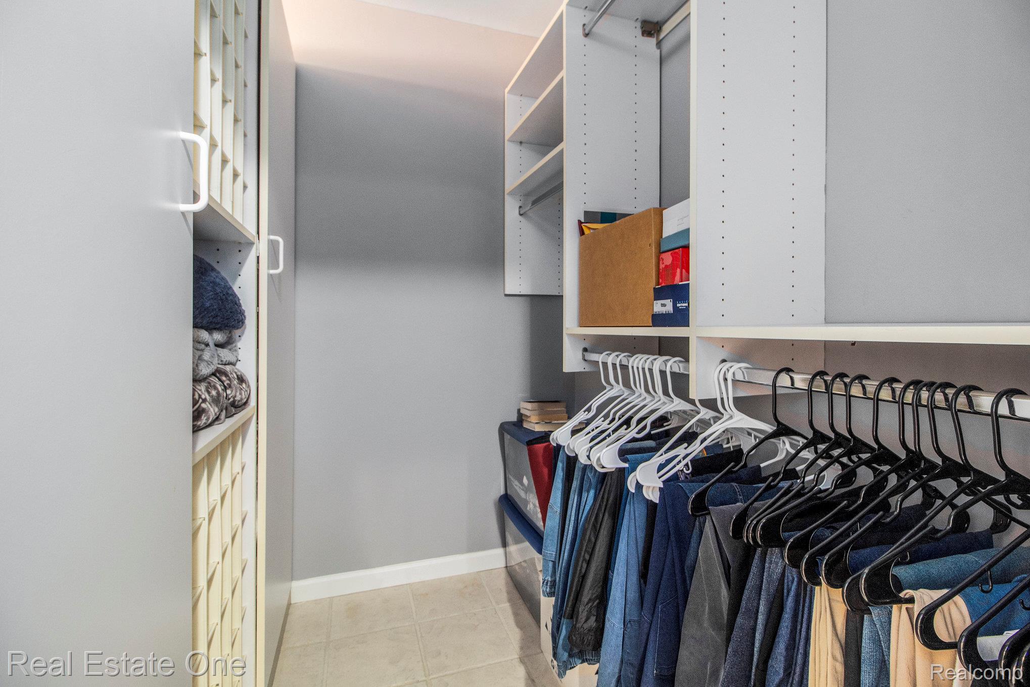 11921 Brandywine dr Drive