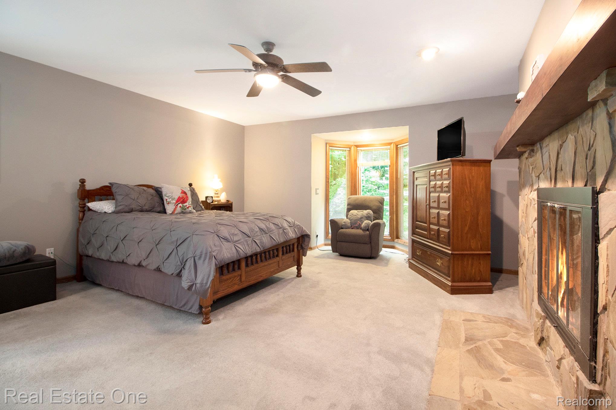 11921 Brandywine dr Drive