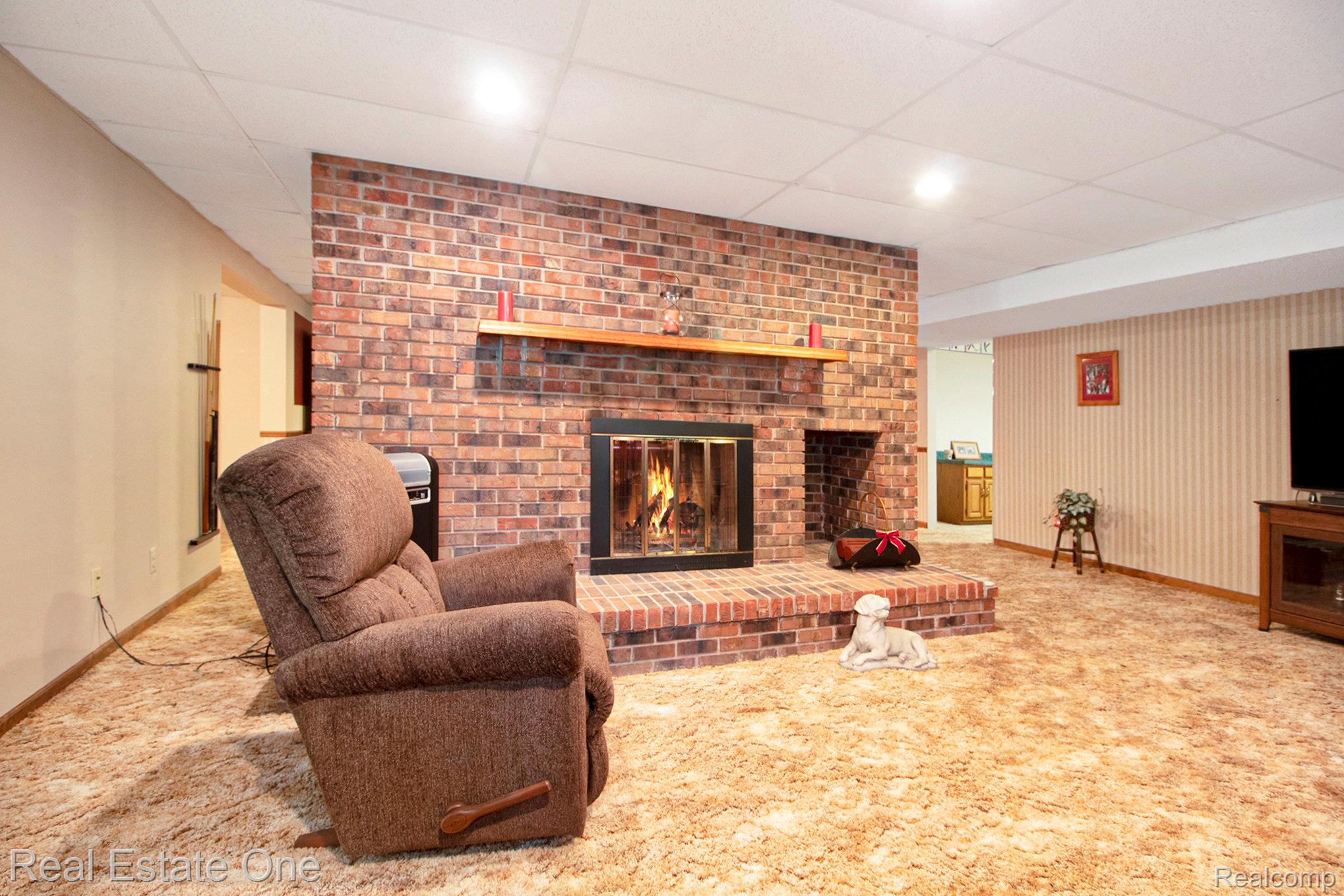 11921 Brandywine dr Drive