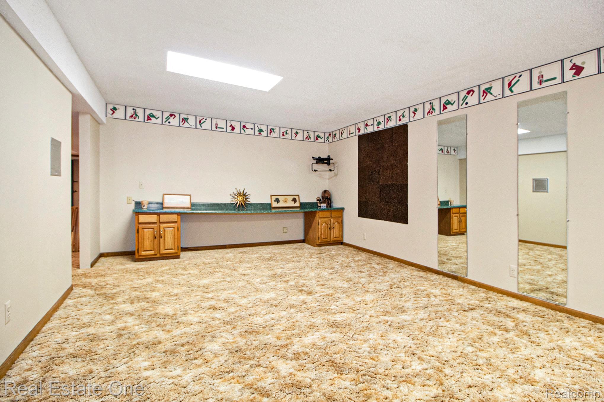 11921 Brandywine dr Drive