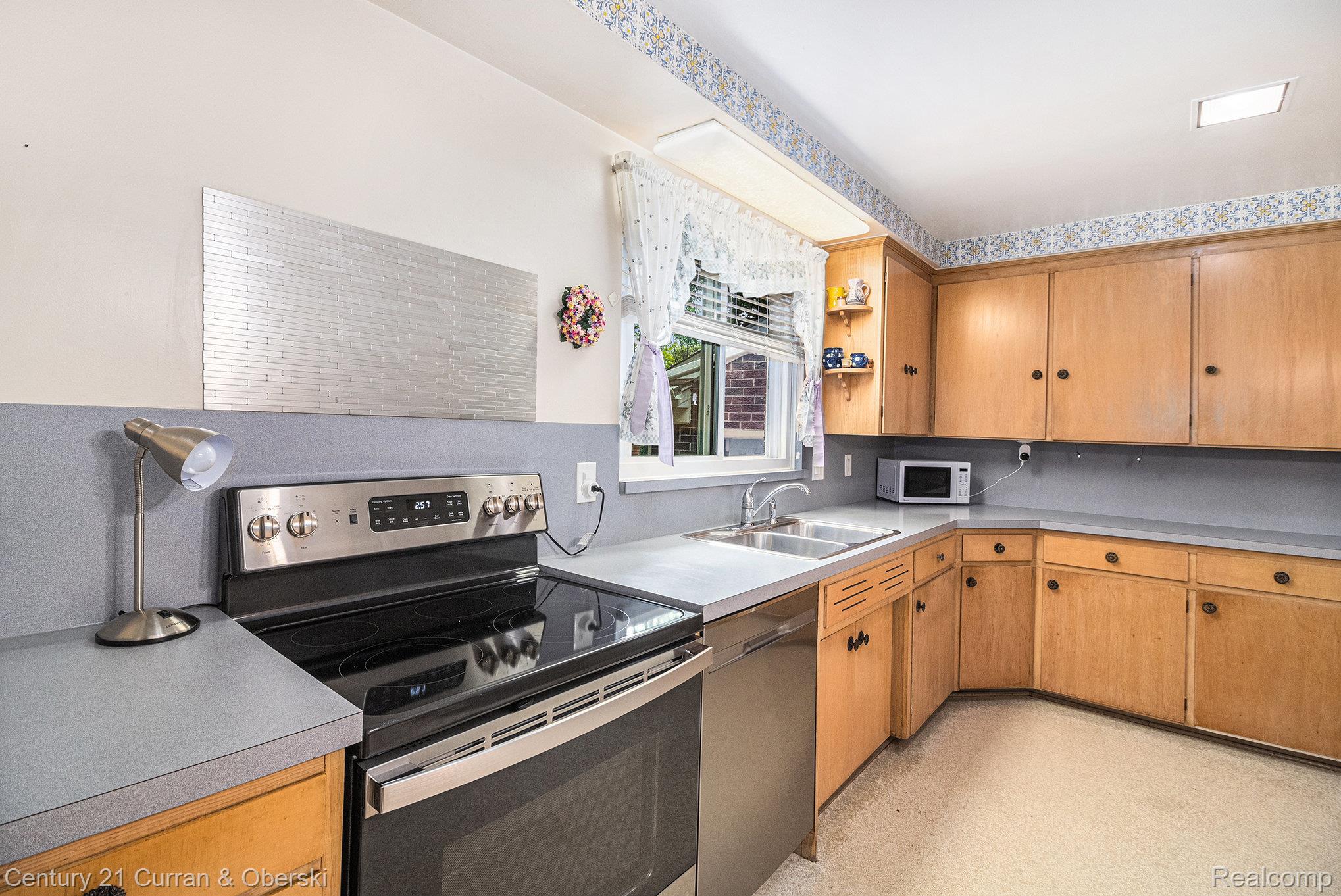 33480 Alta Loma Drive