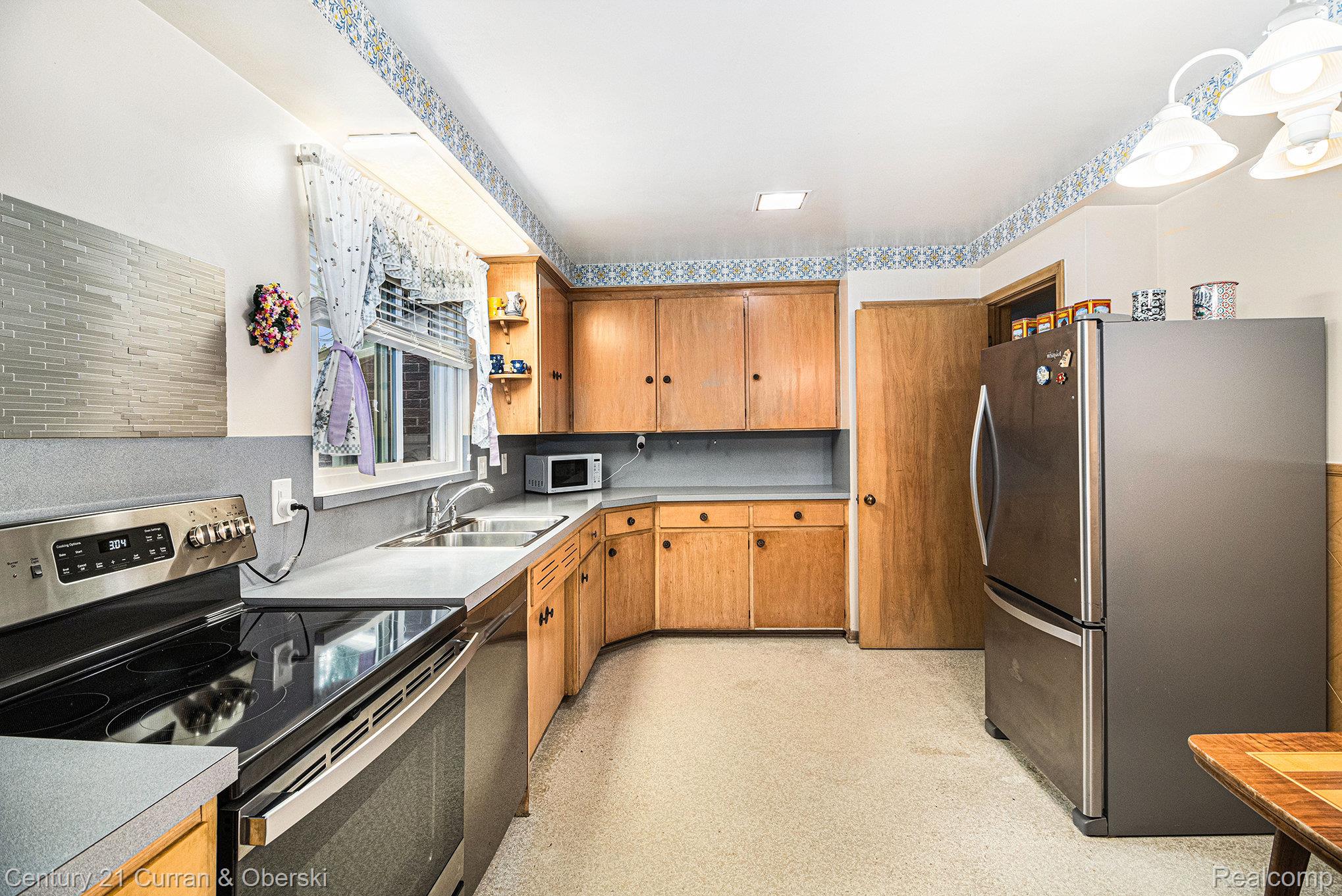 33480 Alta Loma Drive