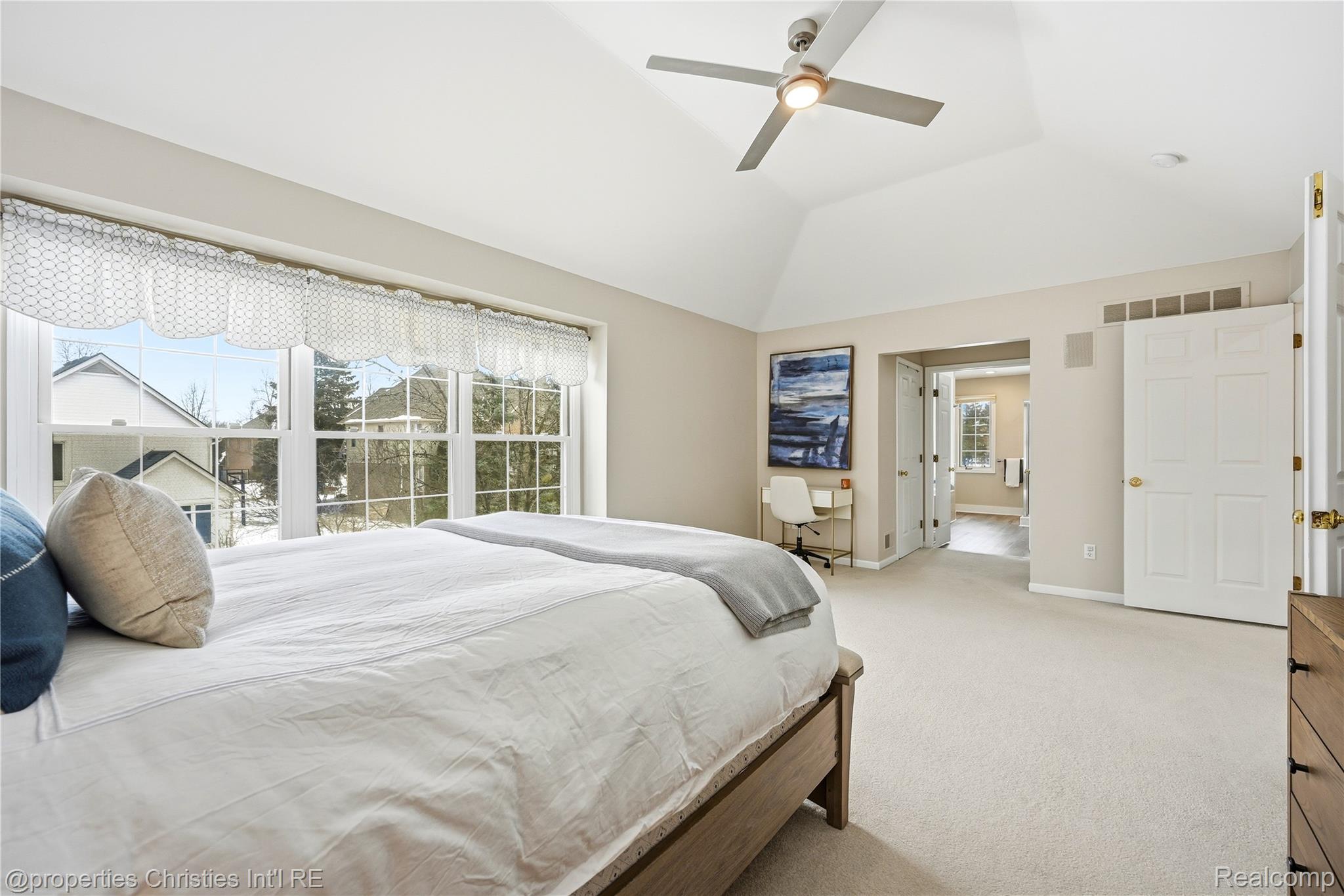 21823 Picadilly Circle