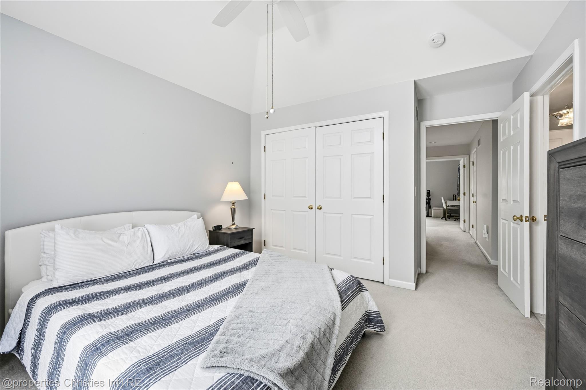 21823 Picadilly Circle