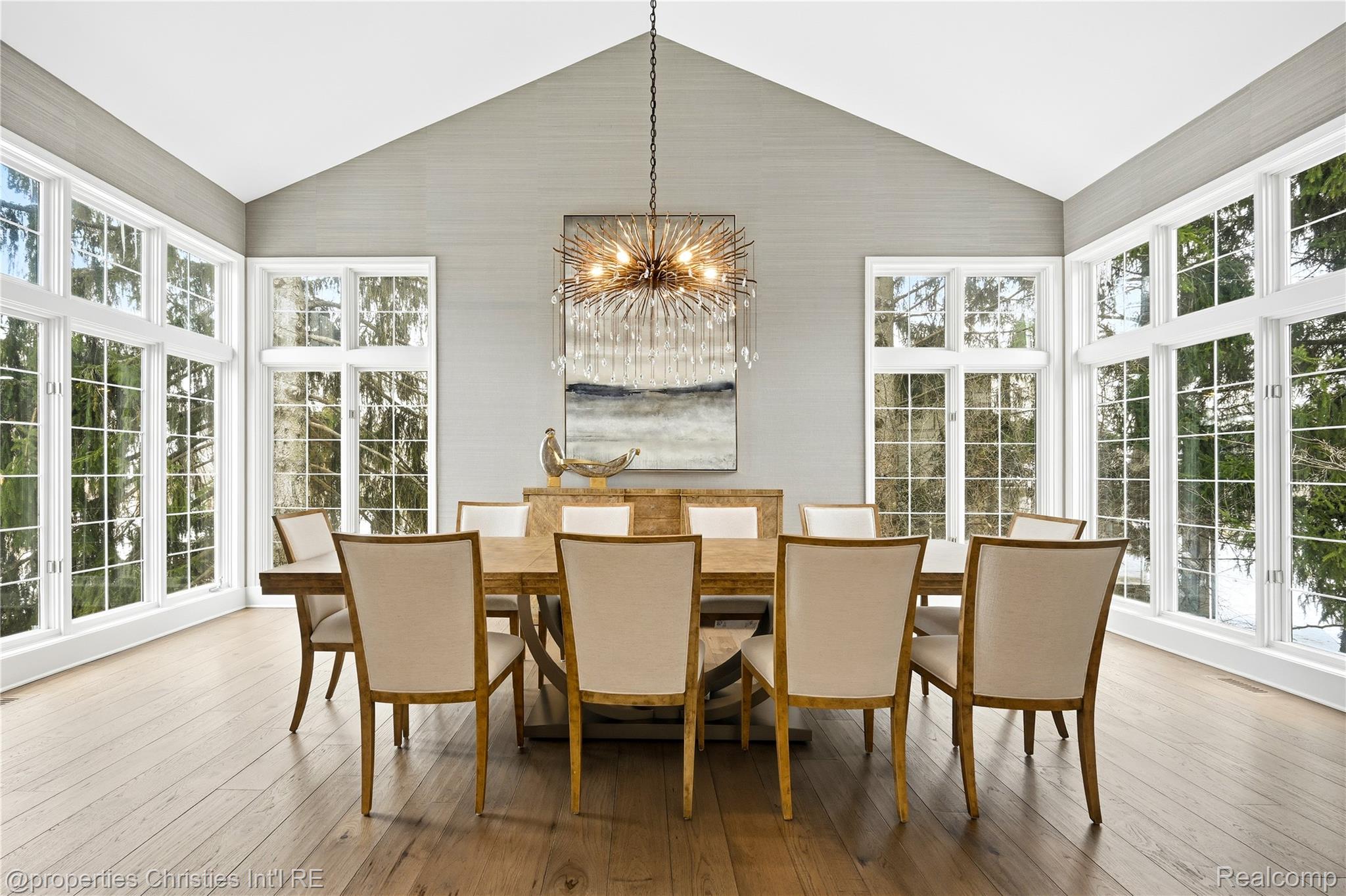 21823 Picadilly Circle