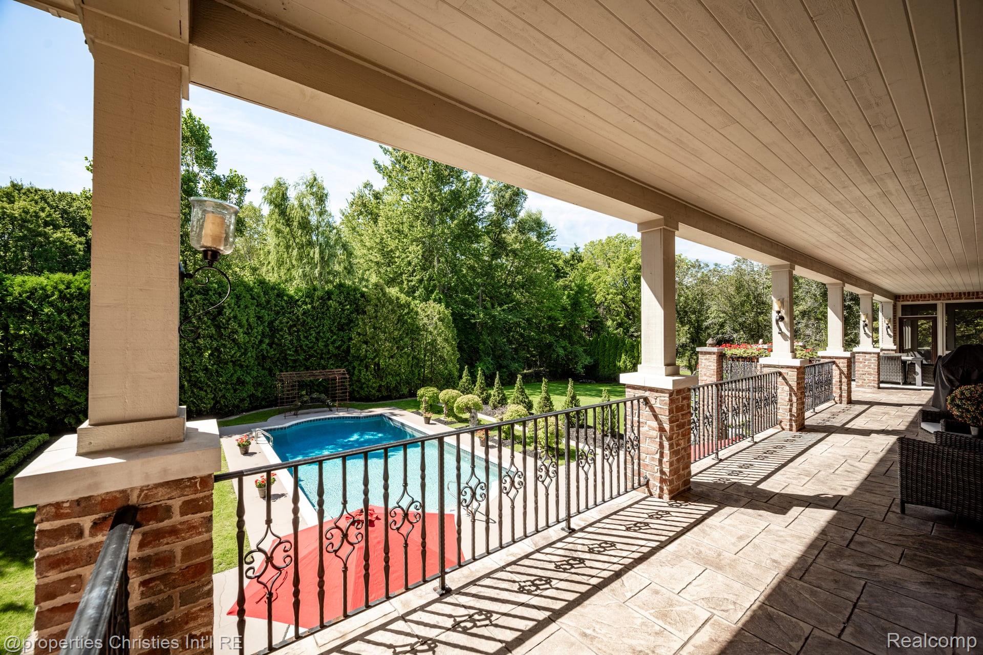 47765 Bellagio Drive