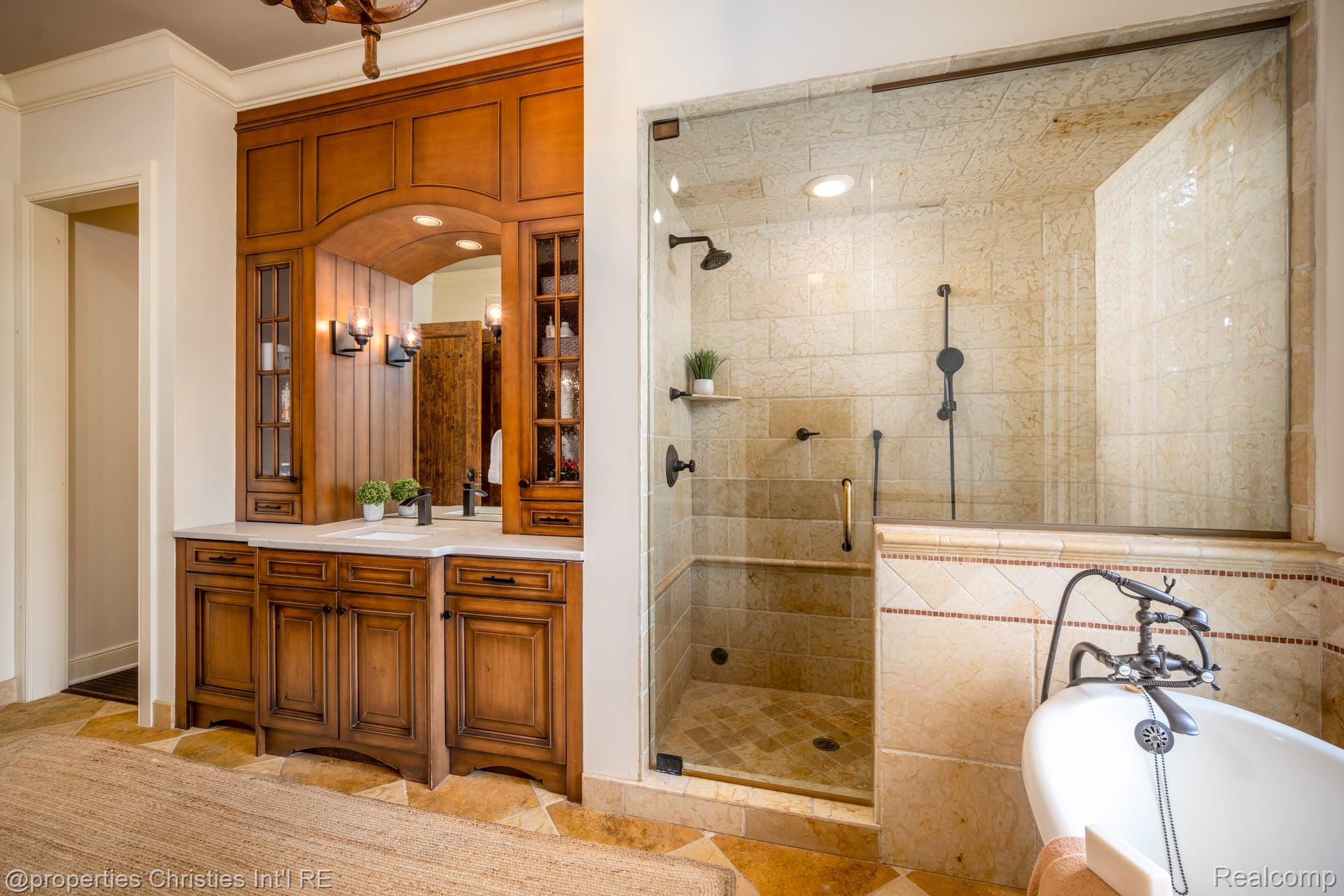 47765 Bellagio Drive