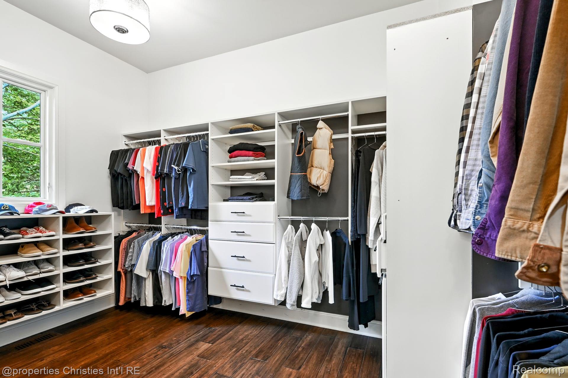 47765 Bellagio Drive