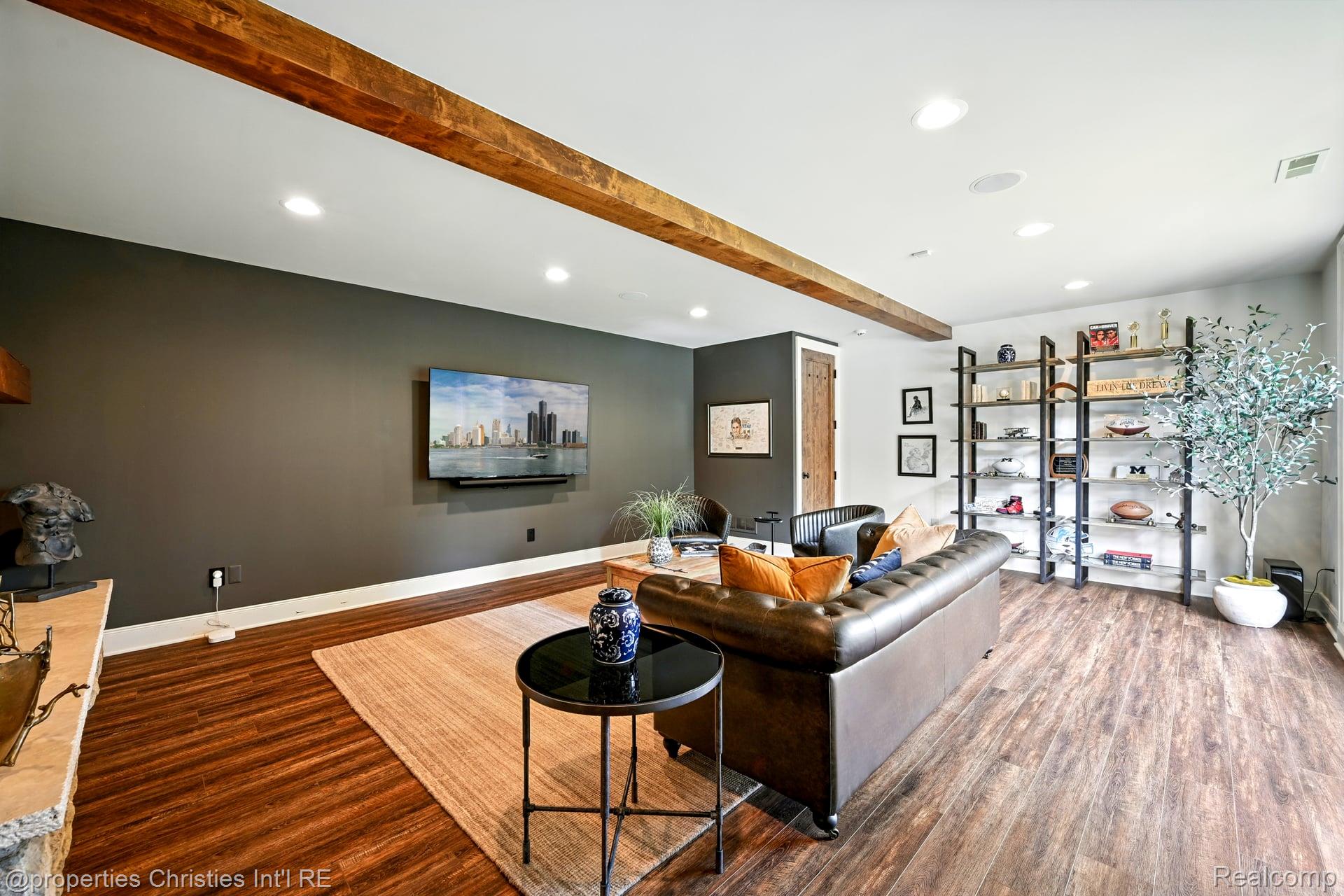 47765 Bellagio Drive