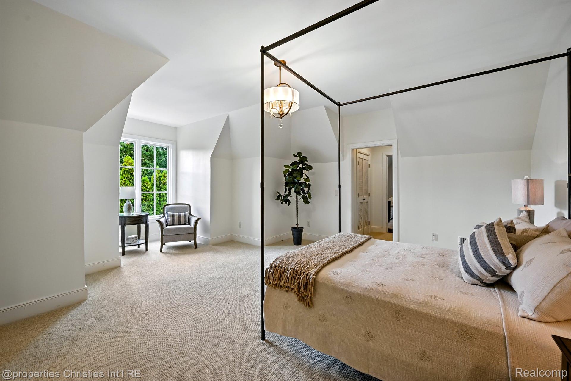 47765 Bellagio Drive