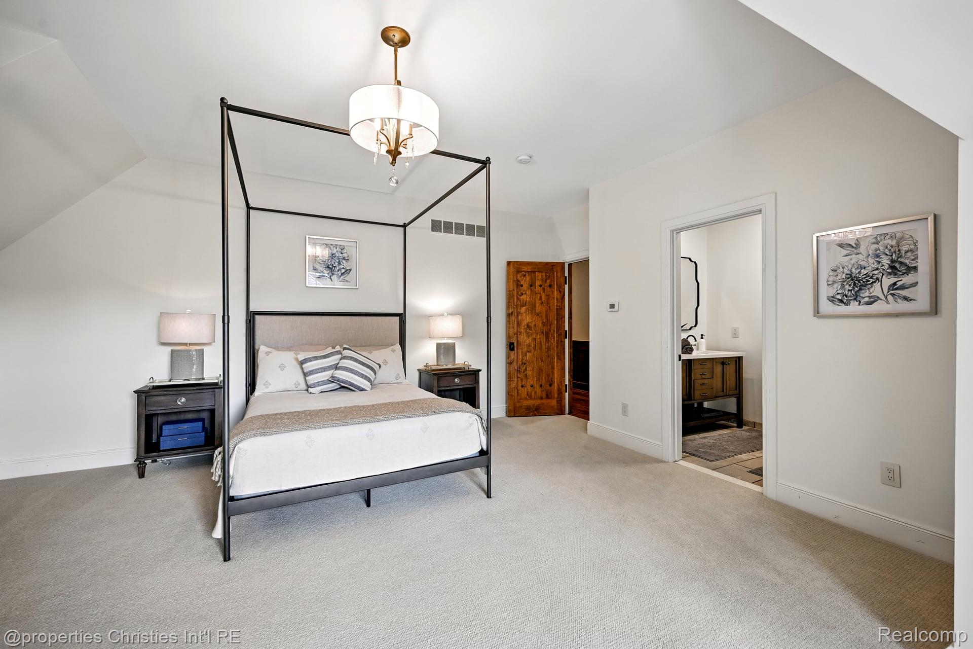 47765 Bellagio Drive