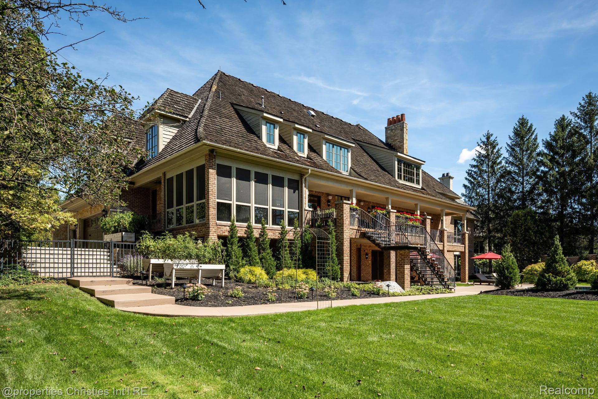 47765 Bellagio Drive