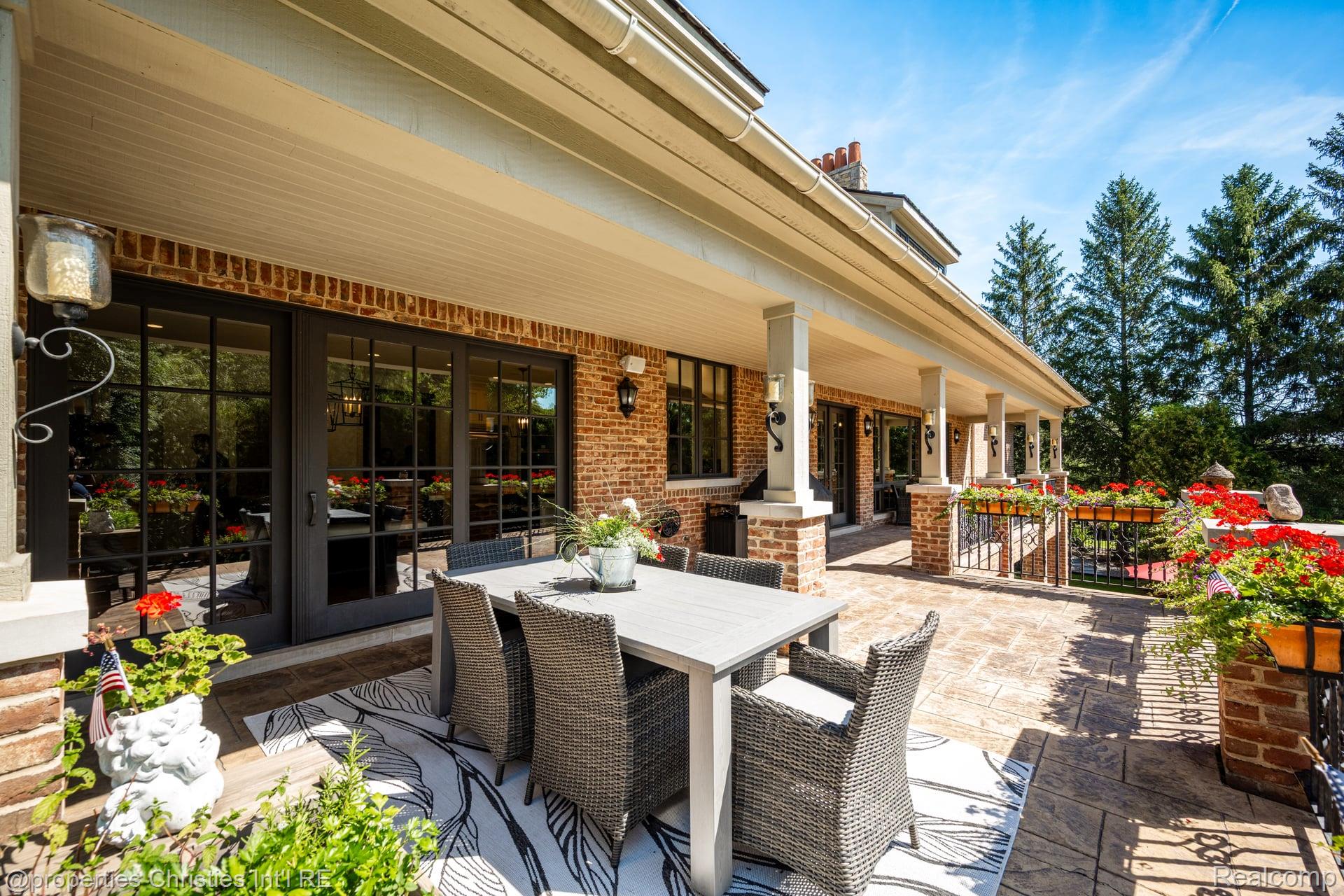 47765 Bellagio Drive