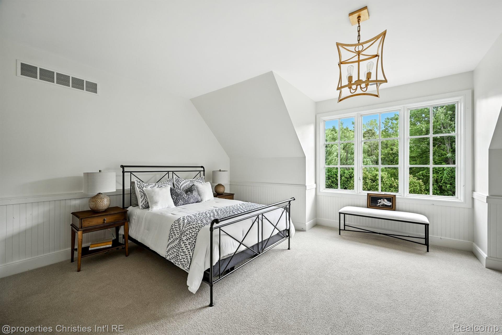 47765 Bellagio Drive