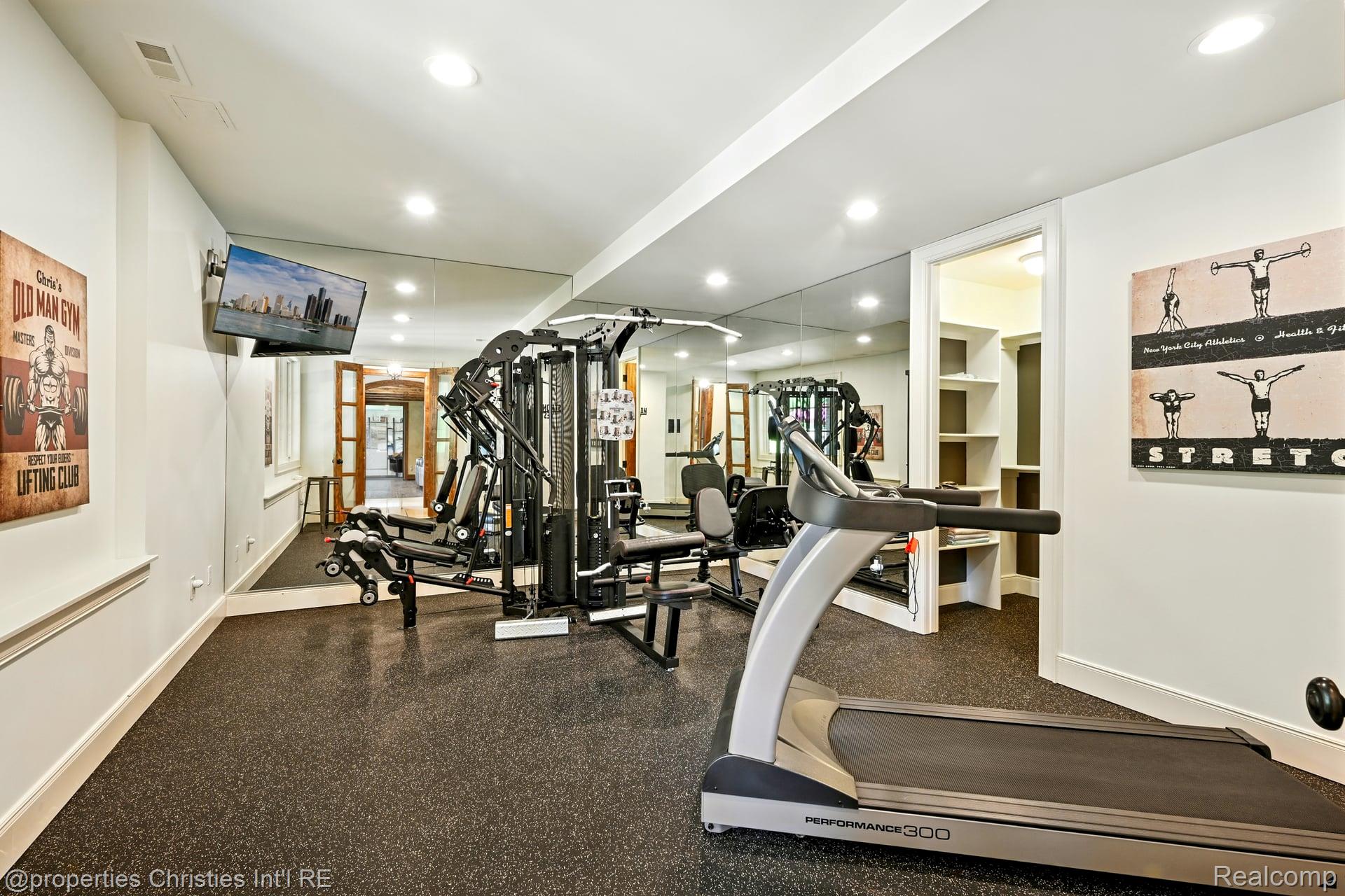 47765 Bellagio Drive