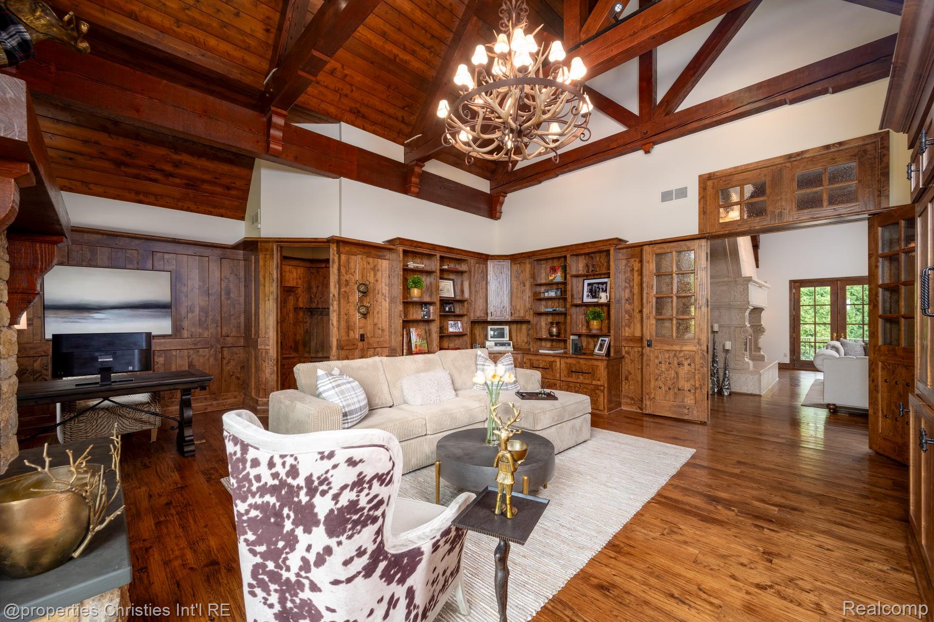 47765 Bellagio Drive