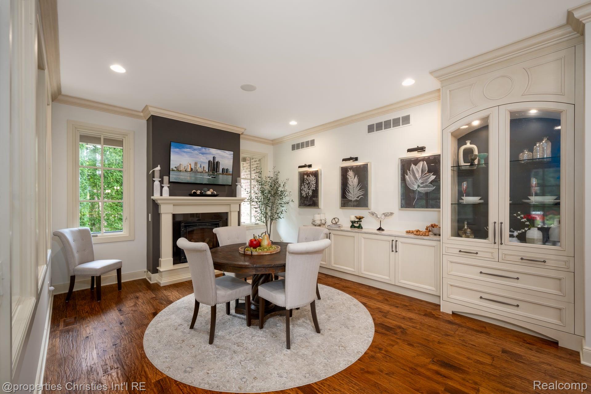 47765 Bellagio Drive