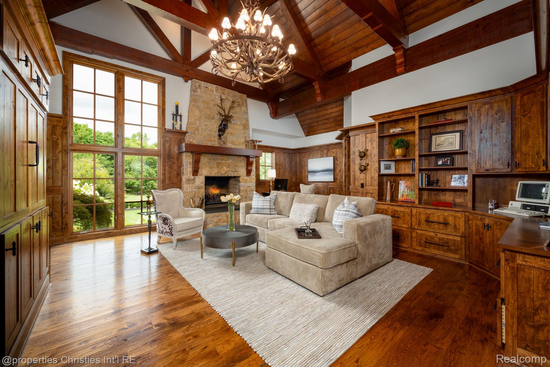 47765 Bellagio Drive