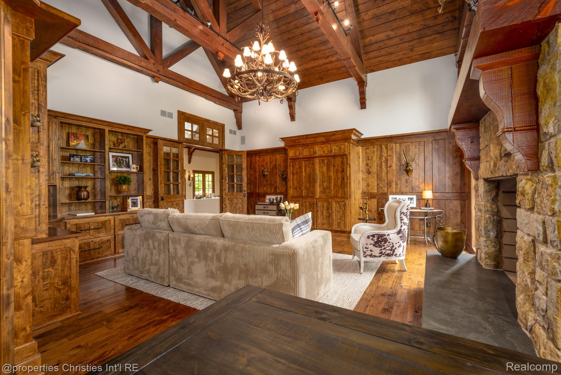 47765 Bellagio Drive