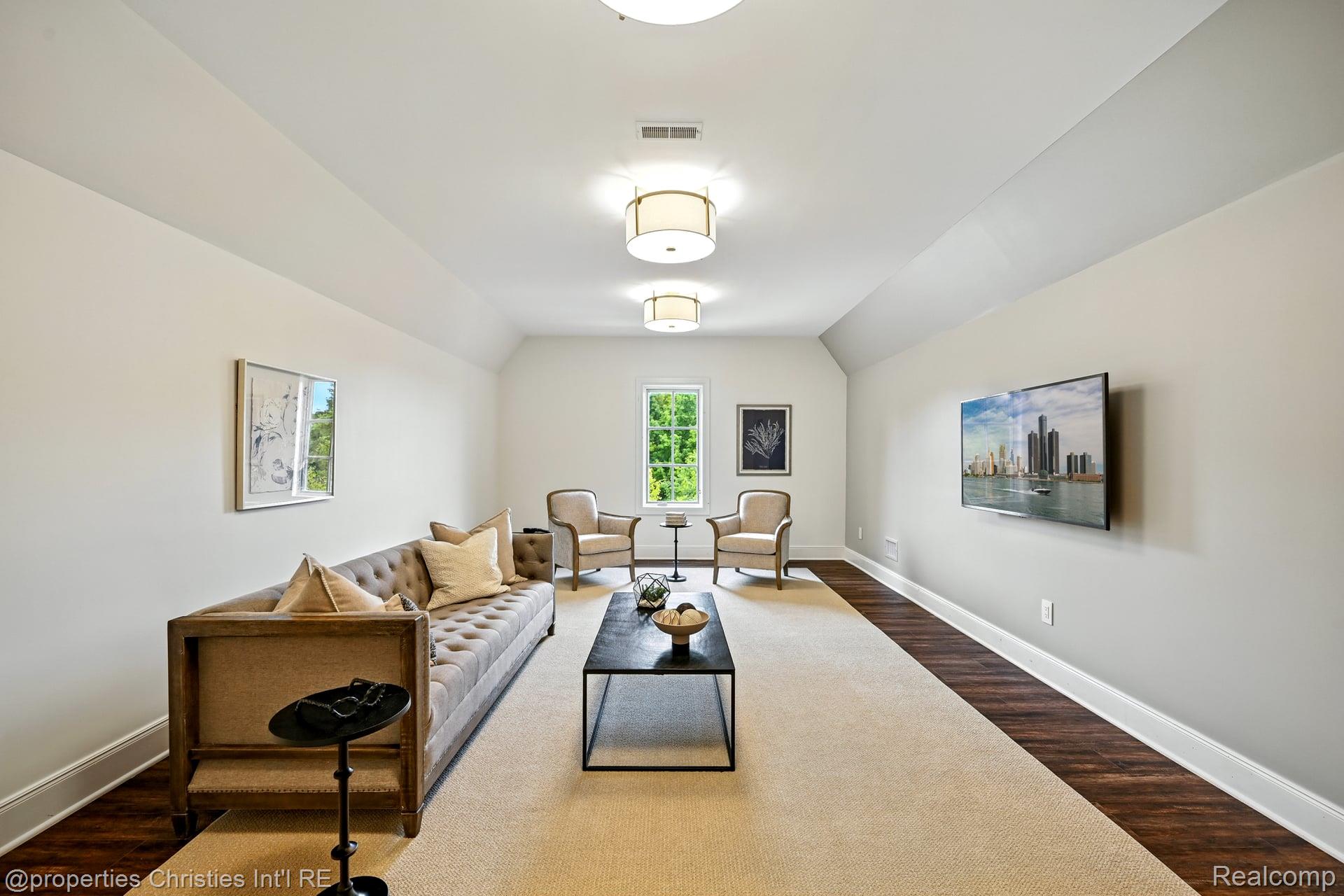 47765 Bellagio Drive