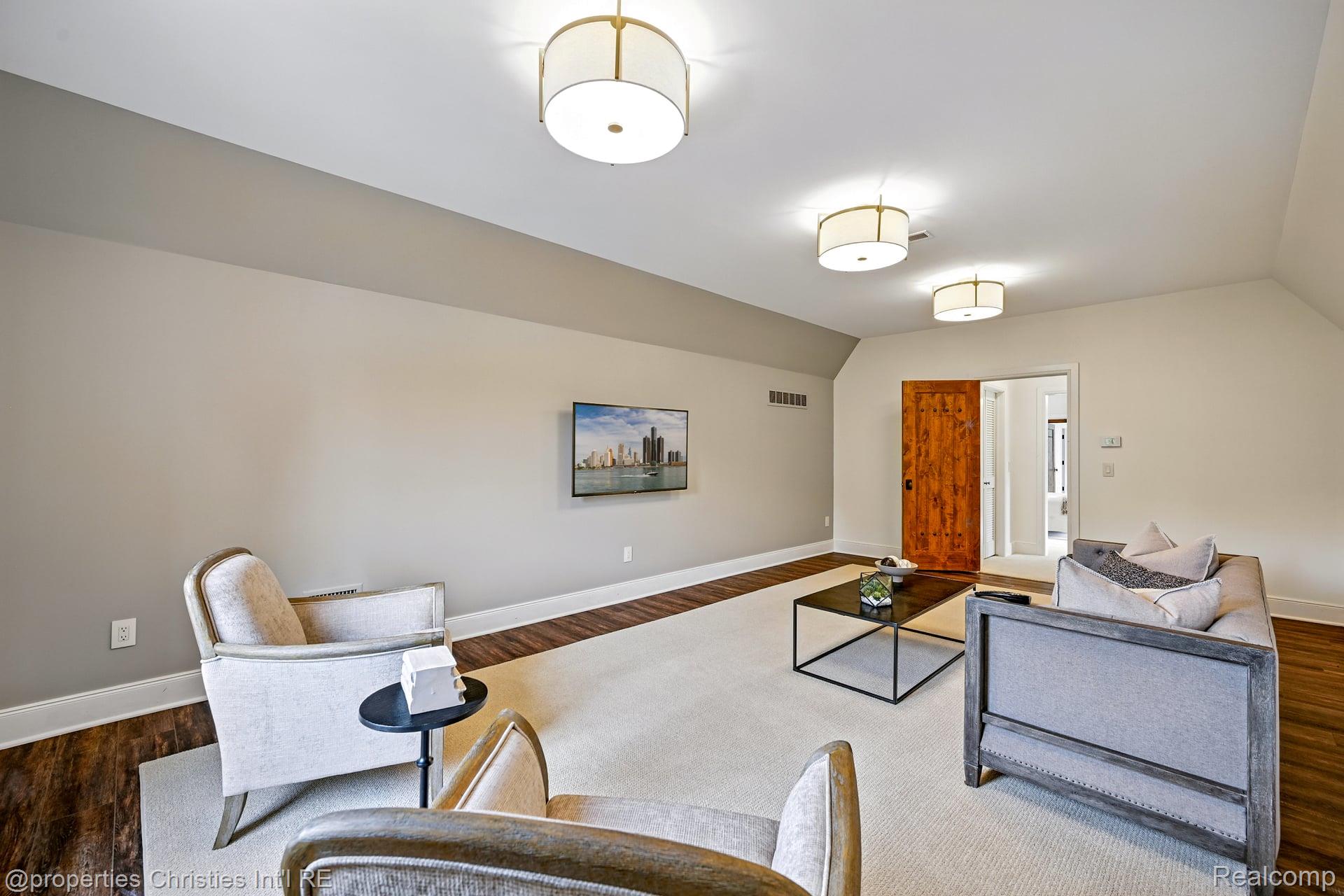 47765 Bellagio Drive