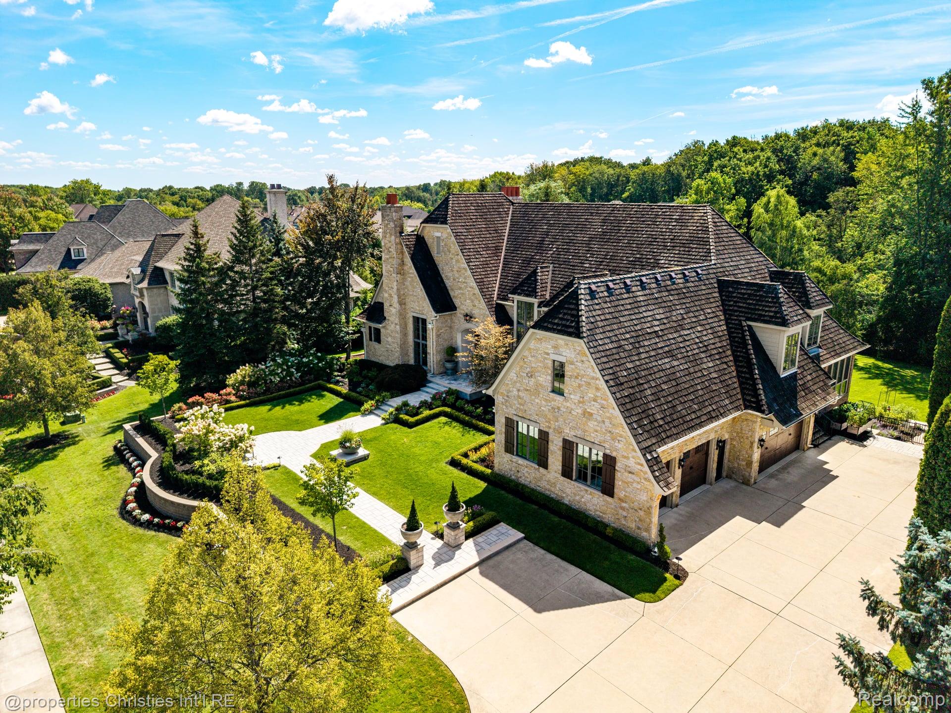 47765 Bellagio Drive