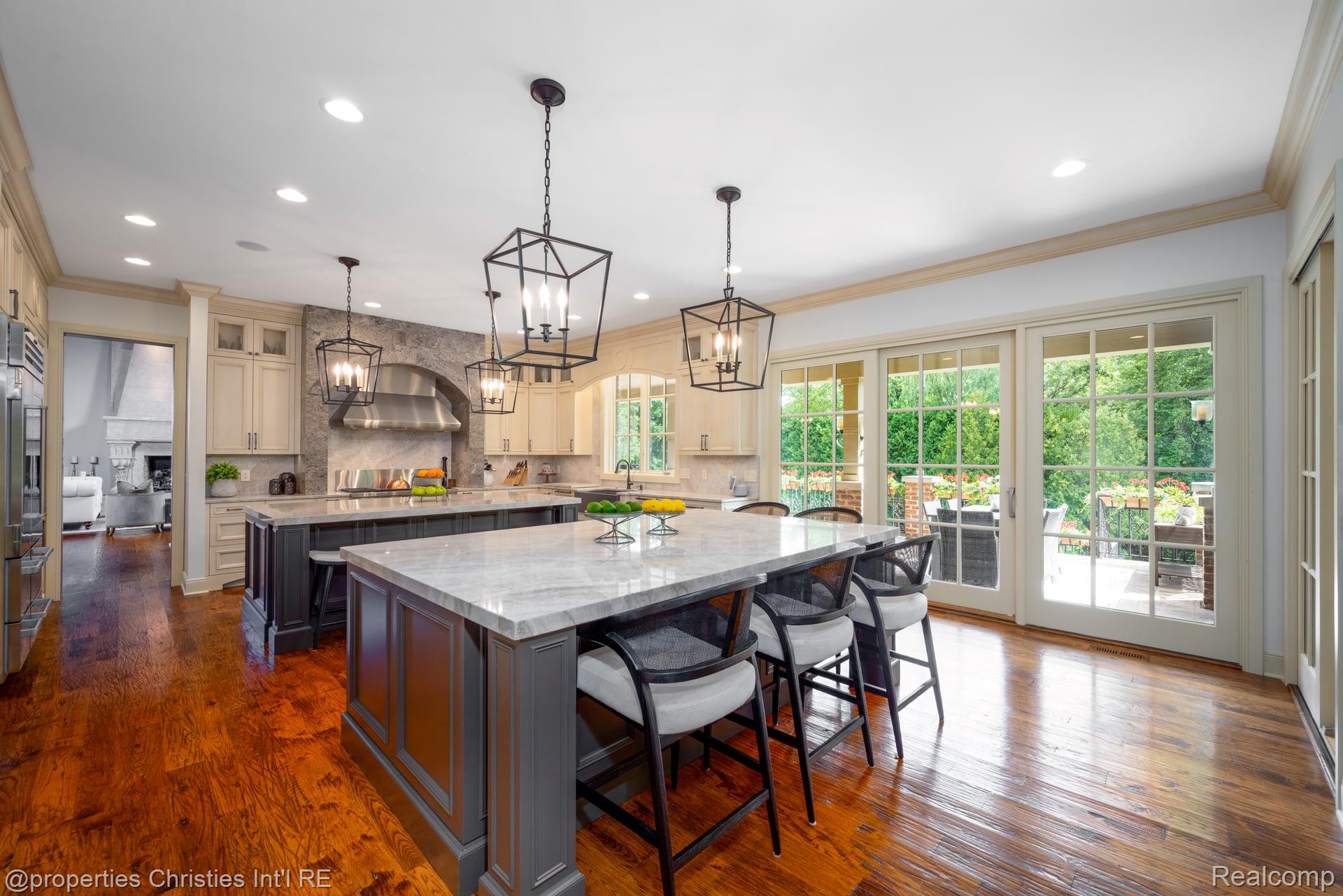 47765 Bellagio Drive