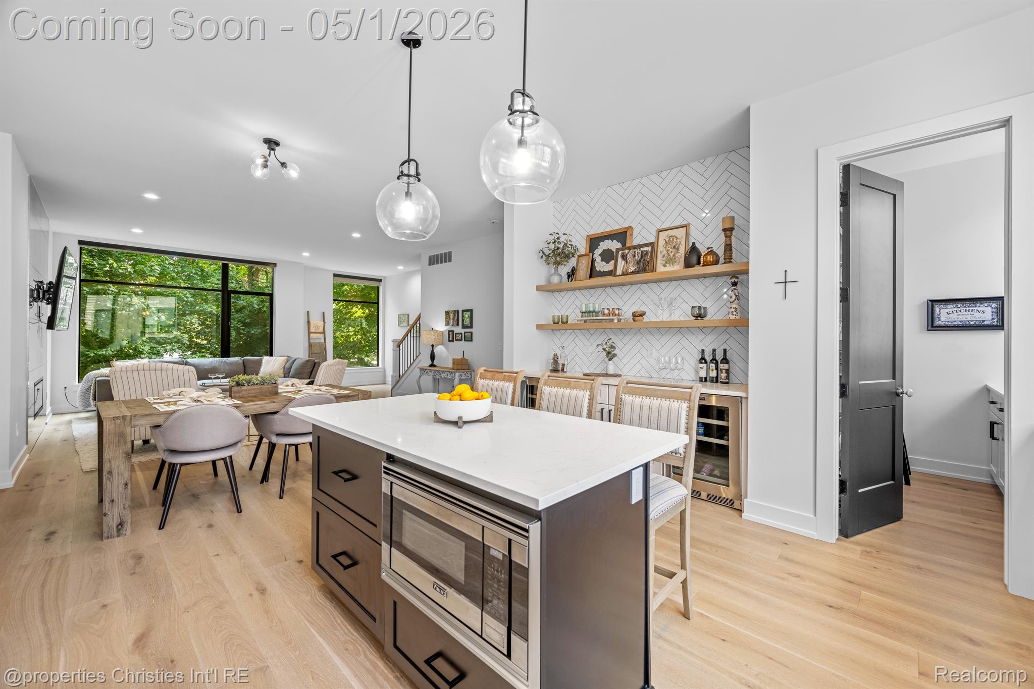108 N CENTER Cove