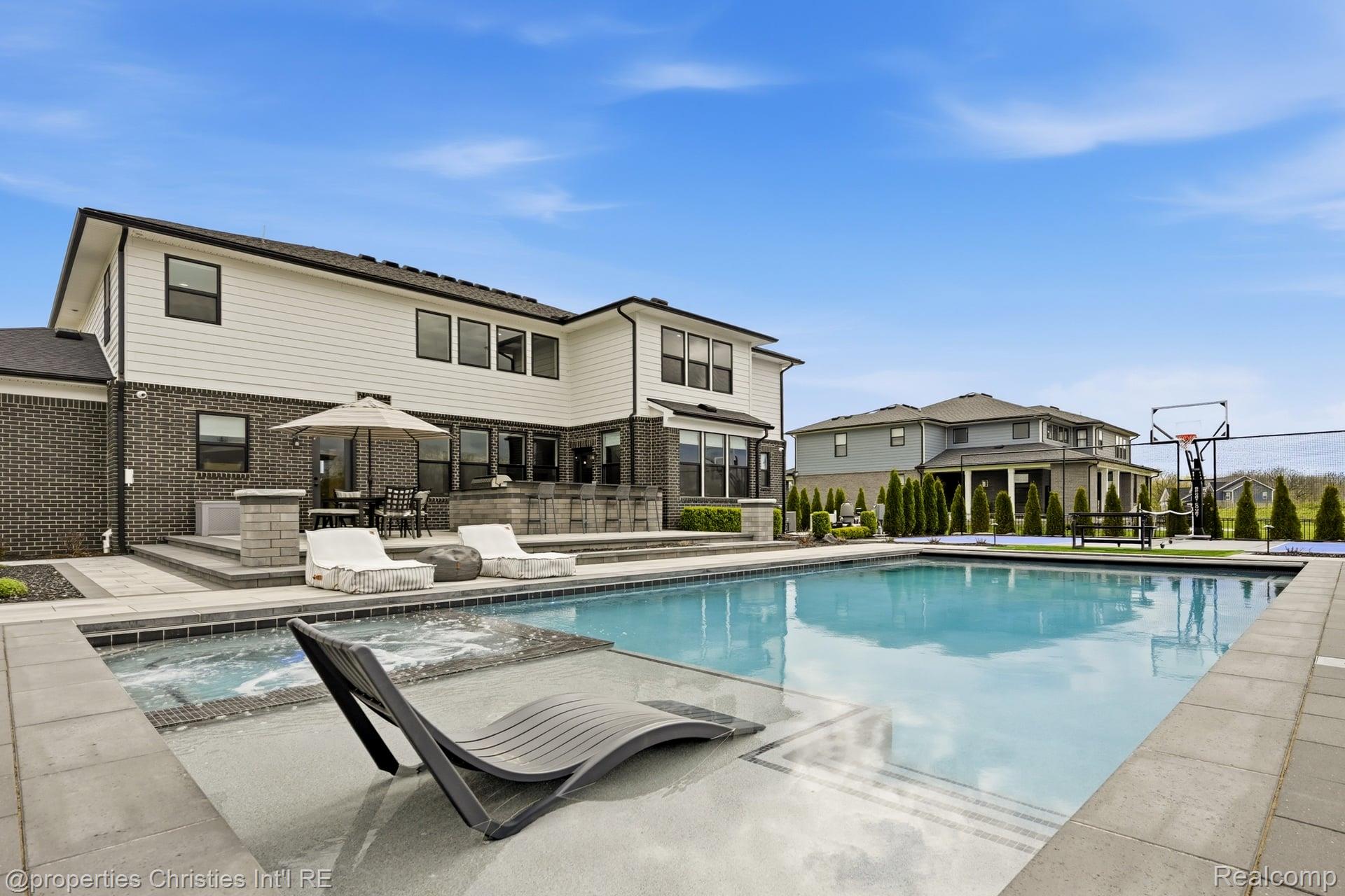 21369 Ballantyne Boulevard