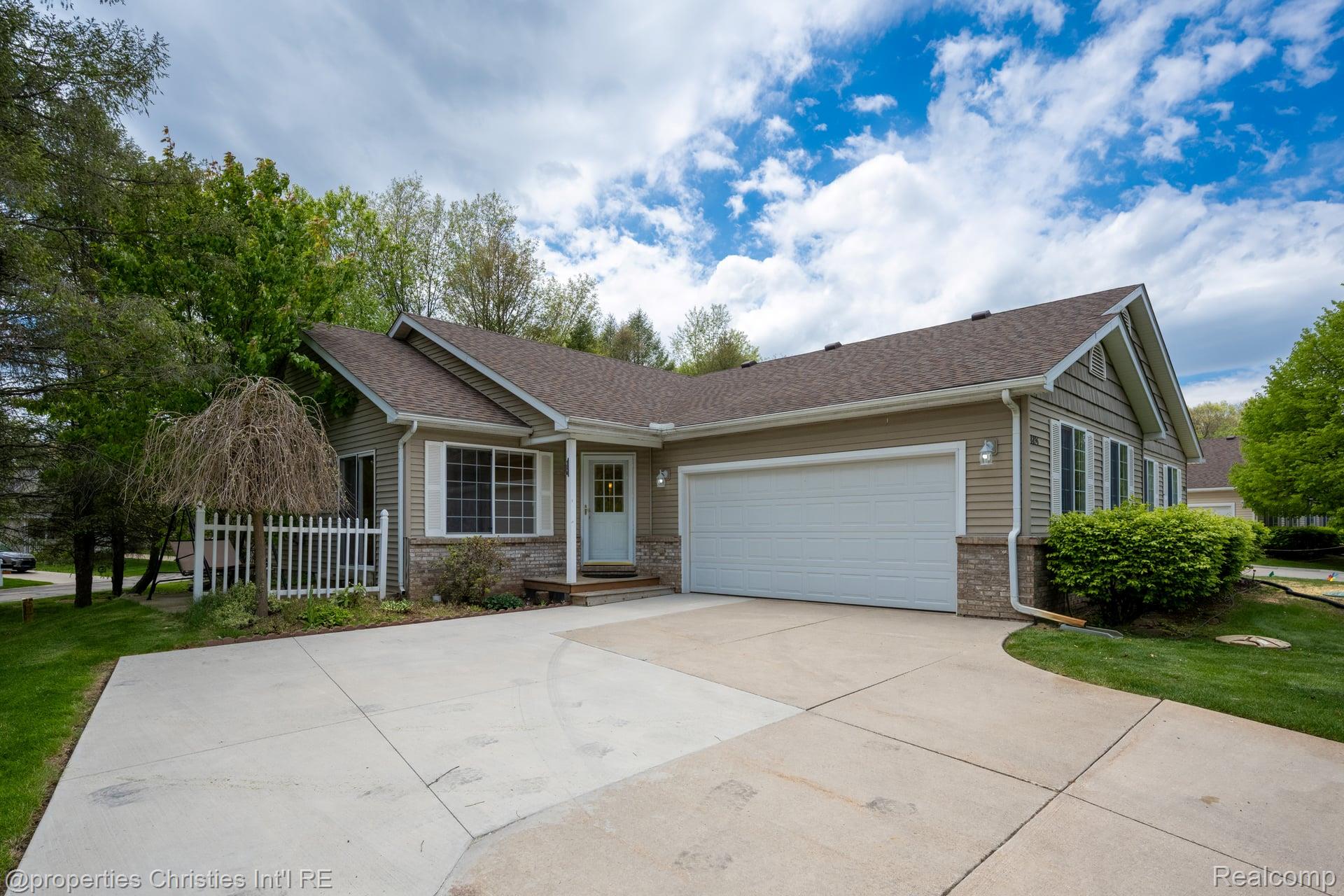8896 Redstone Drive
