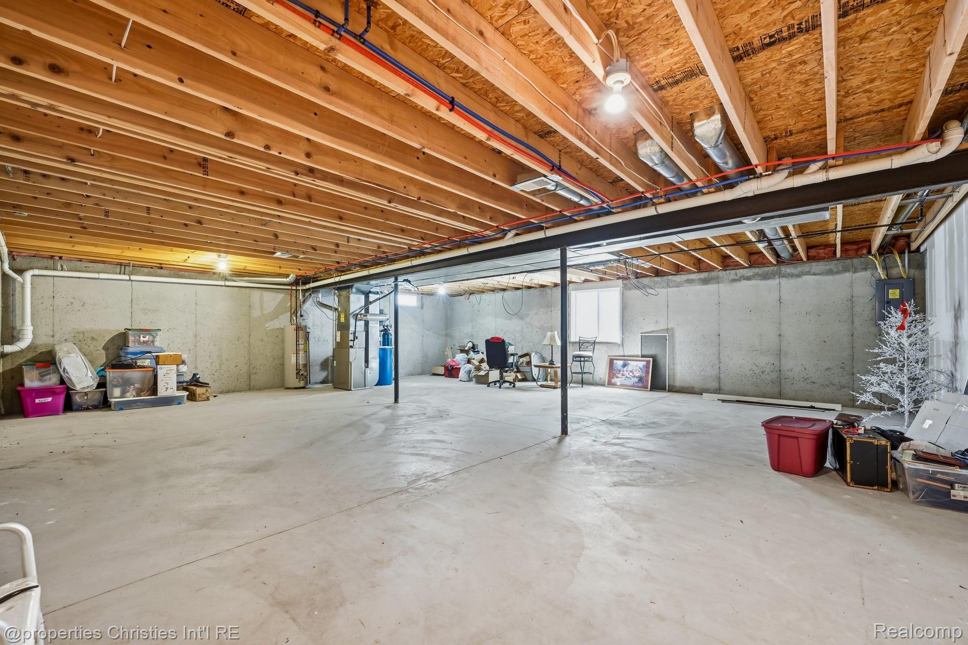 8896 Redstone Drive