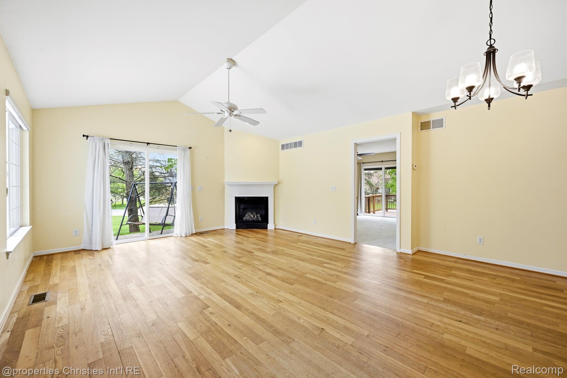 8896 Redstone Drive