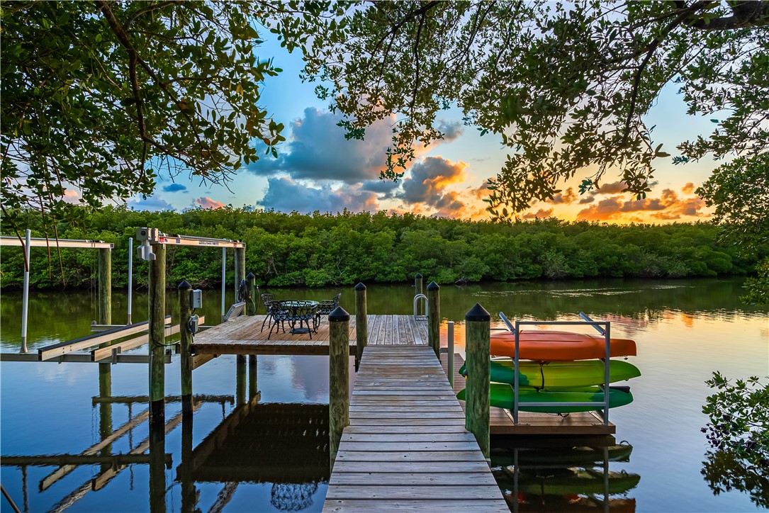 3921 Shoreside Drive