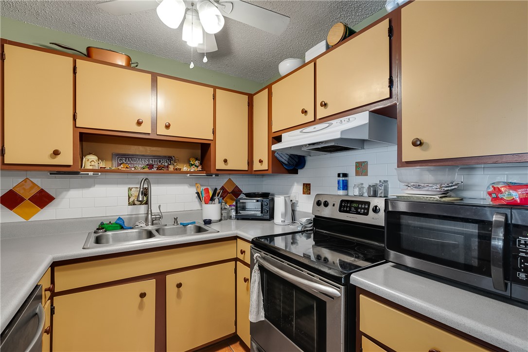 2224 Cooks Court