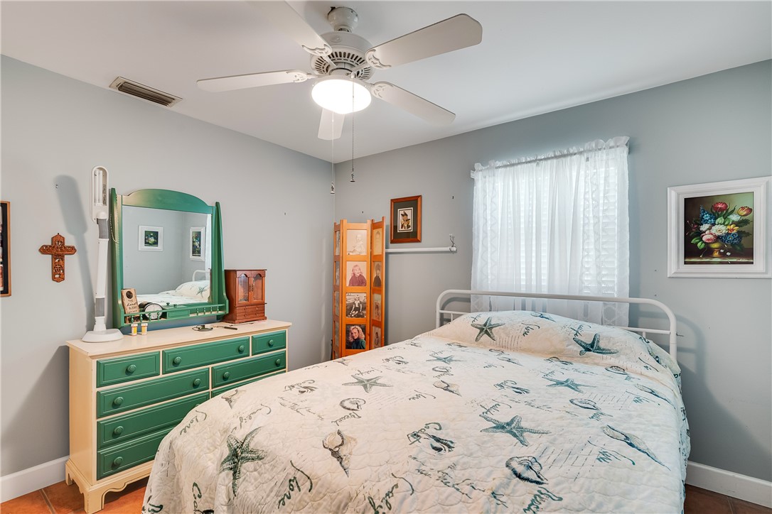 2224 Cooks Court