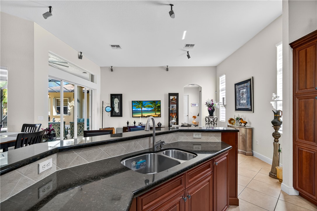 1777 Belmont Circle SW