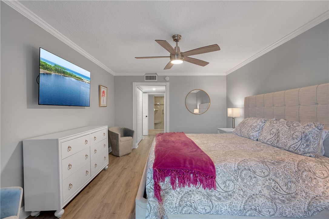 1825 Tarpon Lane H106