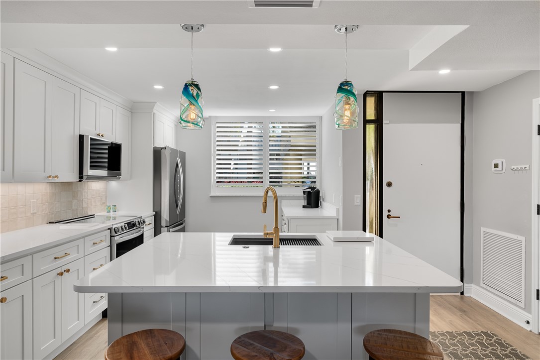 1825 Tarpon Lane H106