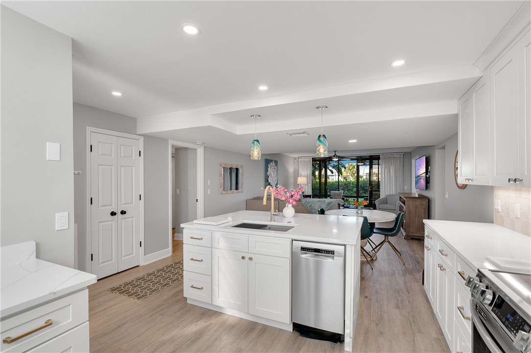 1825 Tarpon Lane H106