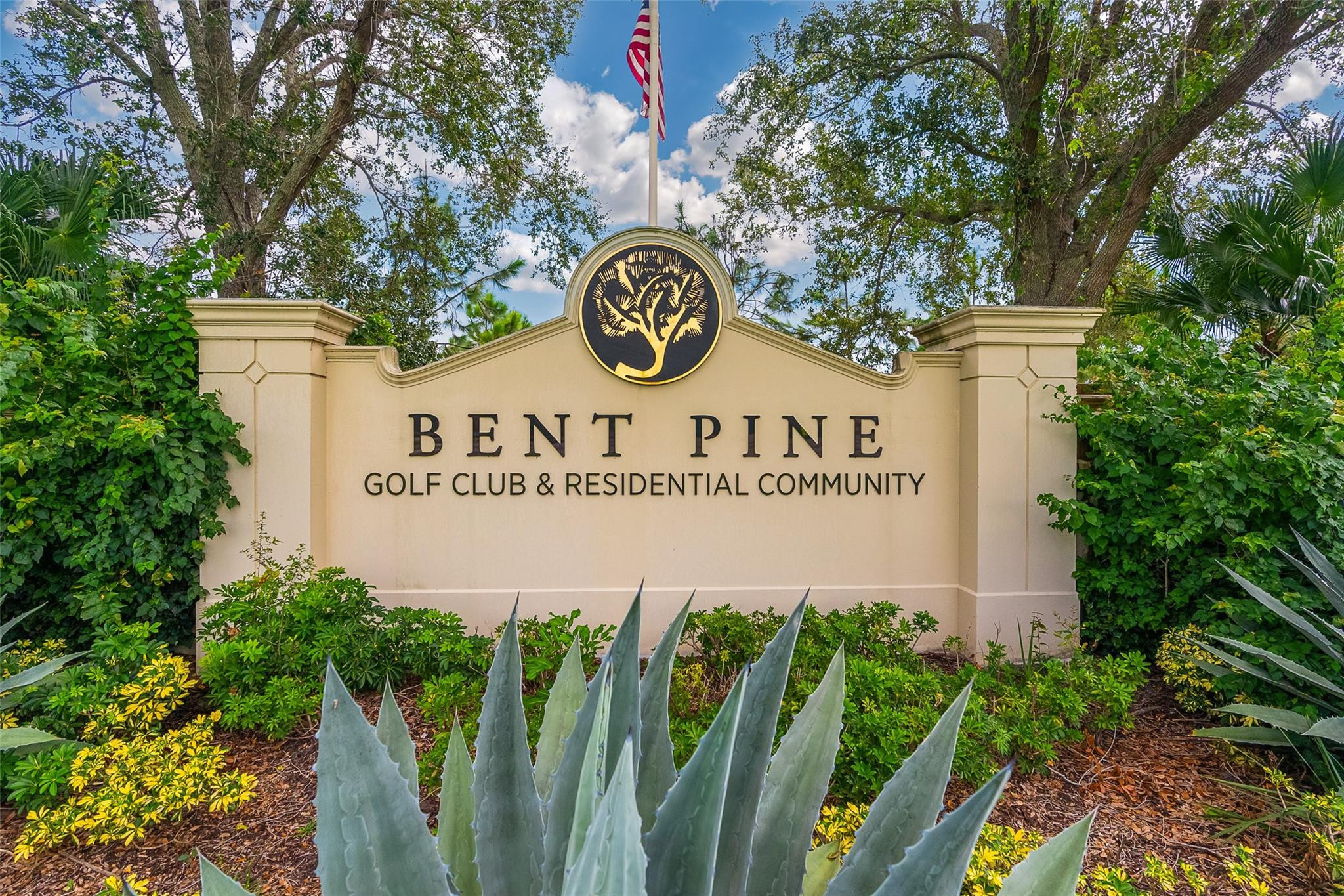 5691 Bent Pine Square
