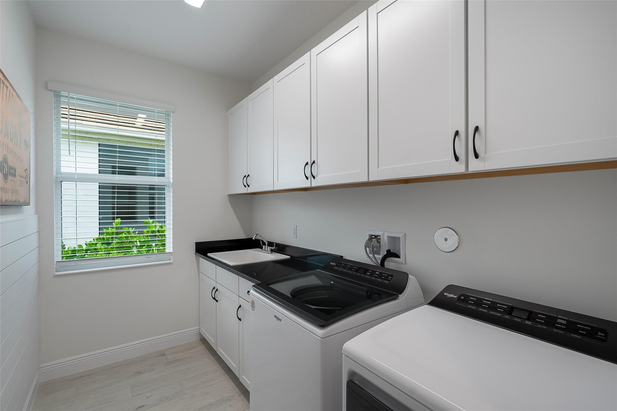 5691 Bent Pine Square