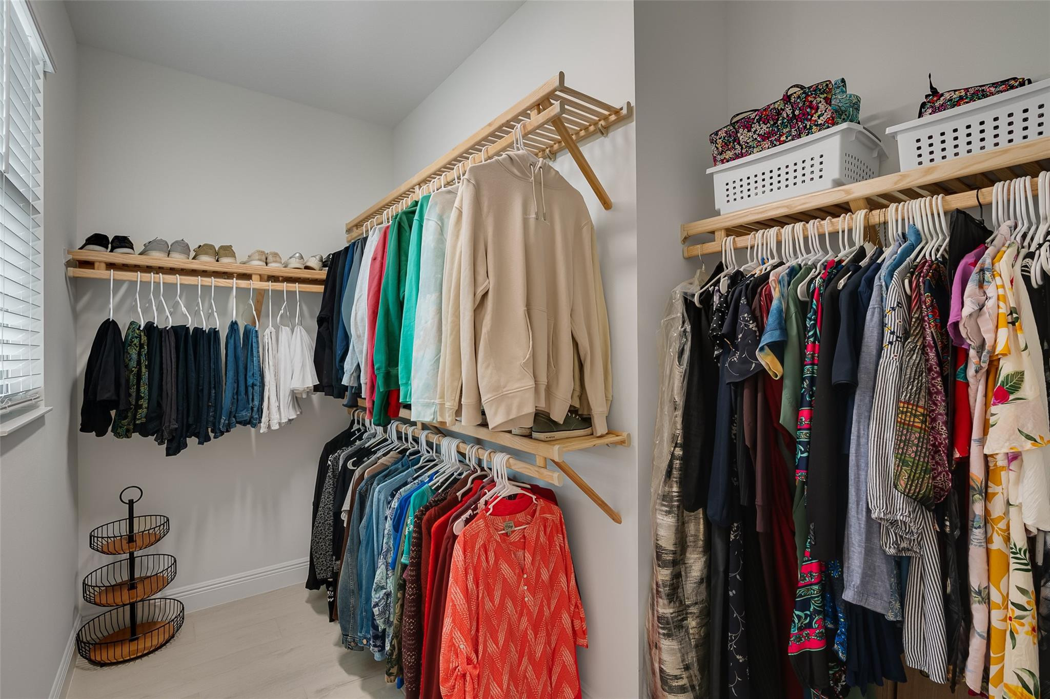 5691 Bent Pine Square