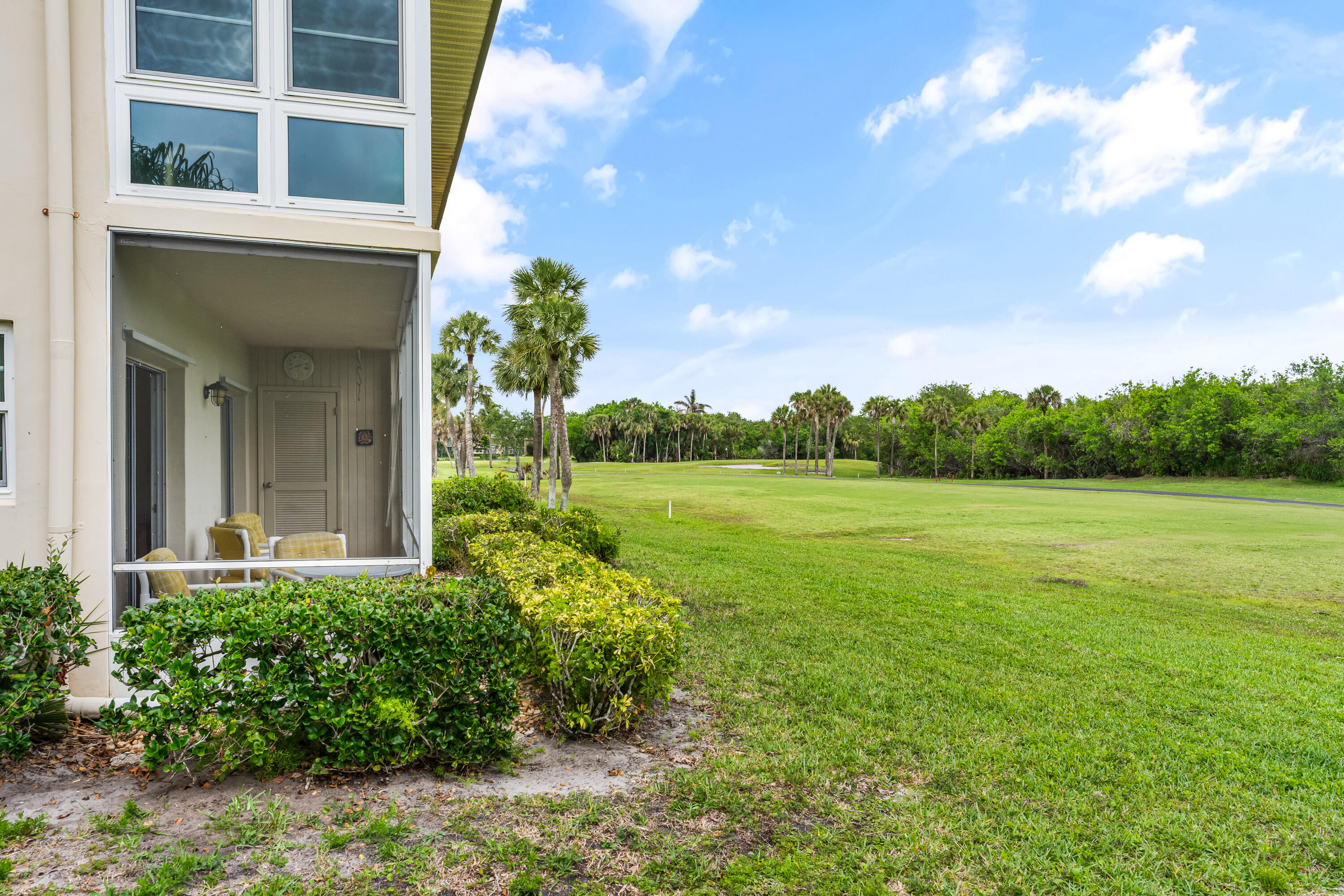 19 Vis Gdns Trail