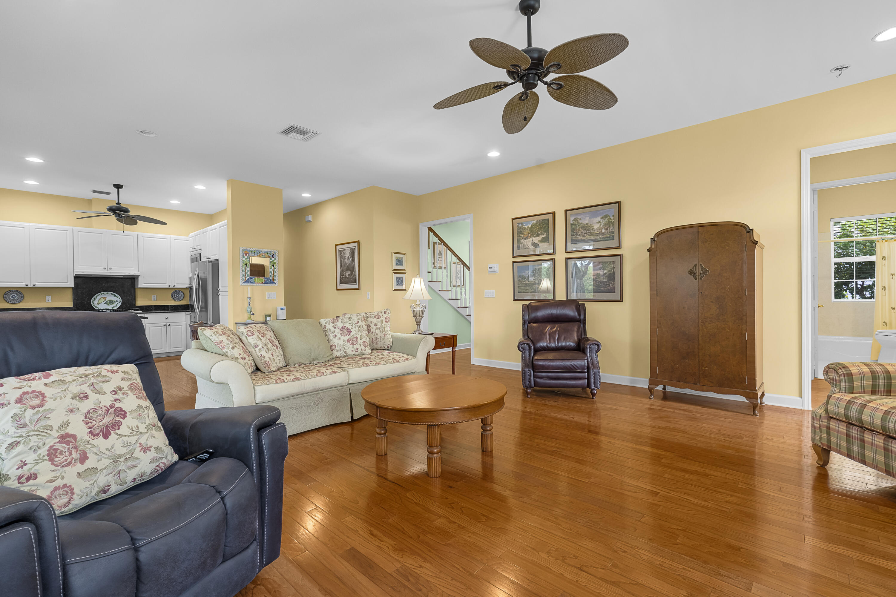 2165 SE 7th Ave Avenue SE