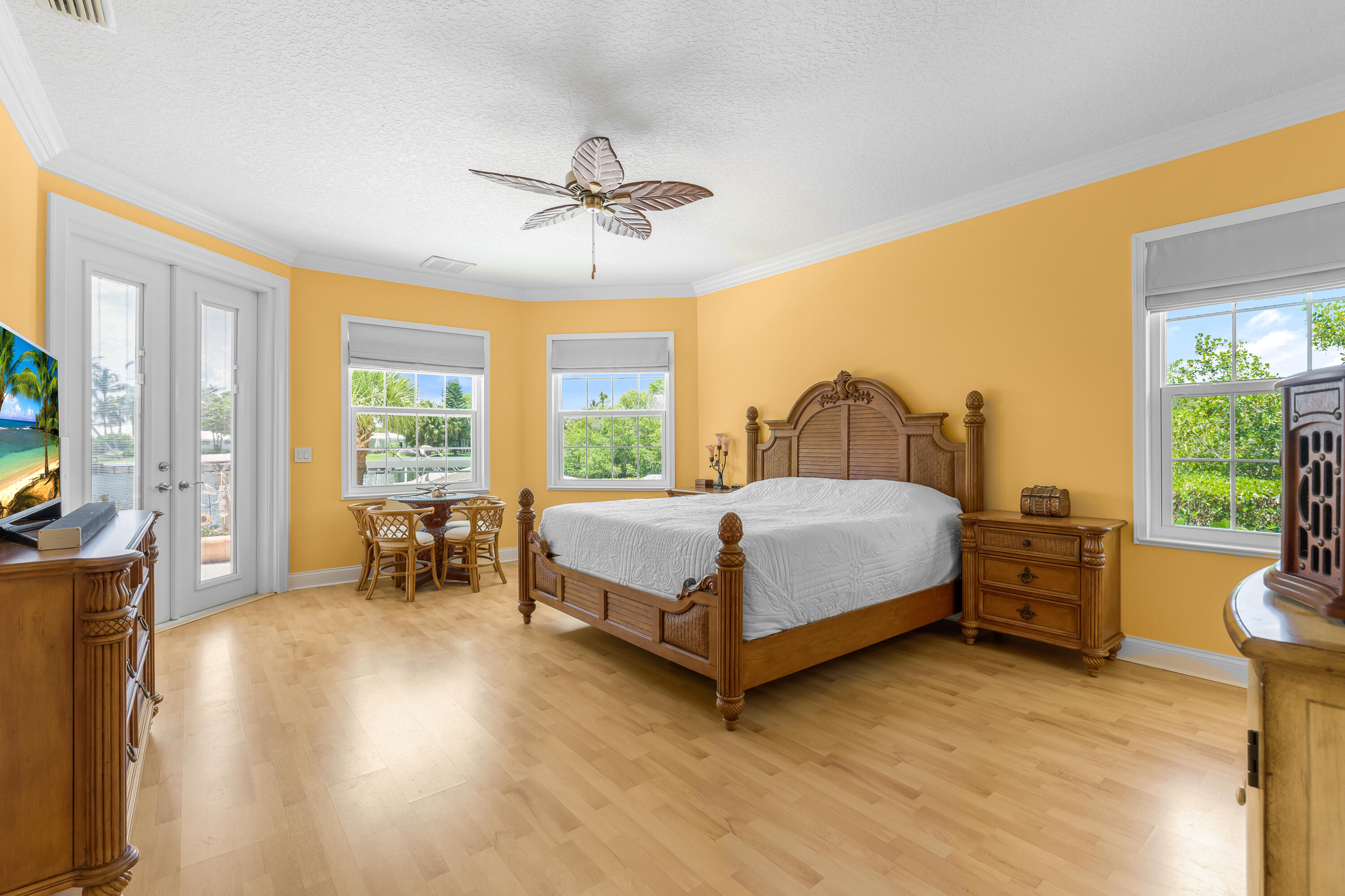 2165 6TH Court SE