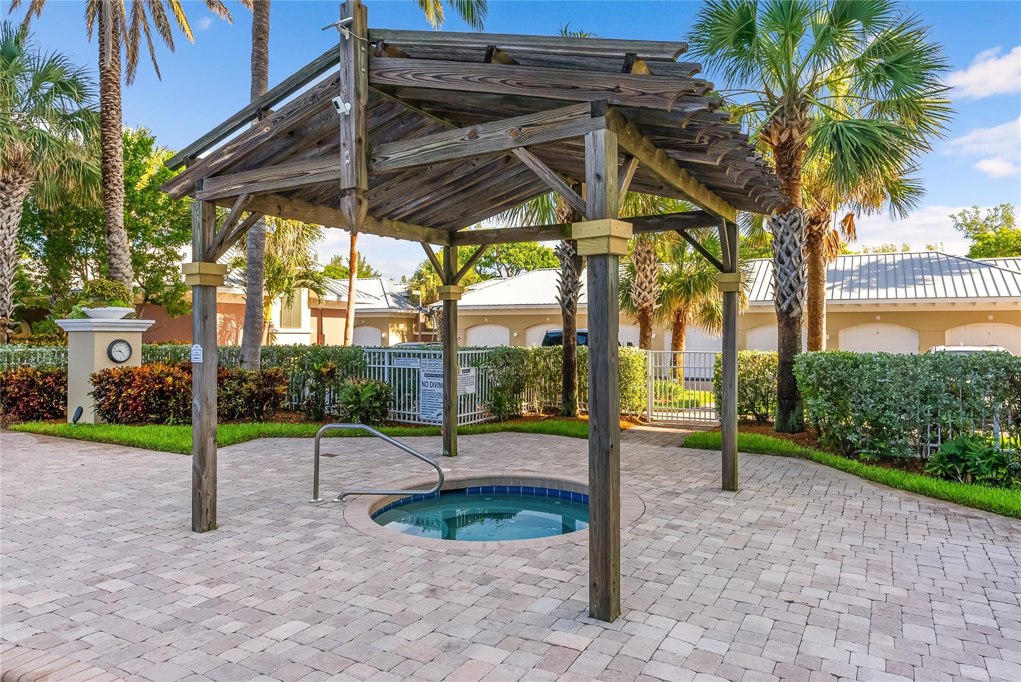 3702 N Highway A1a 1201