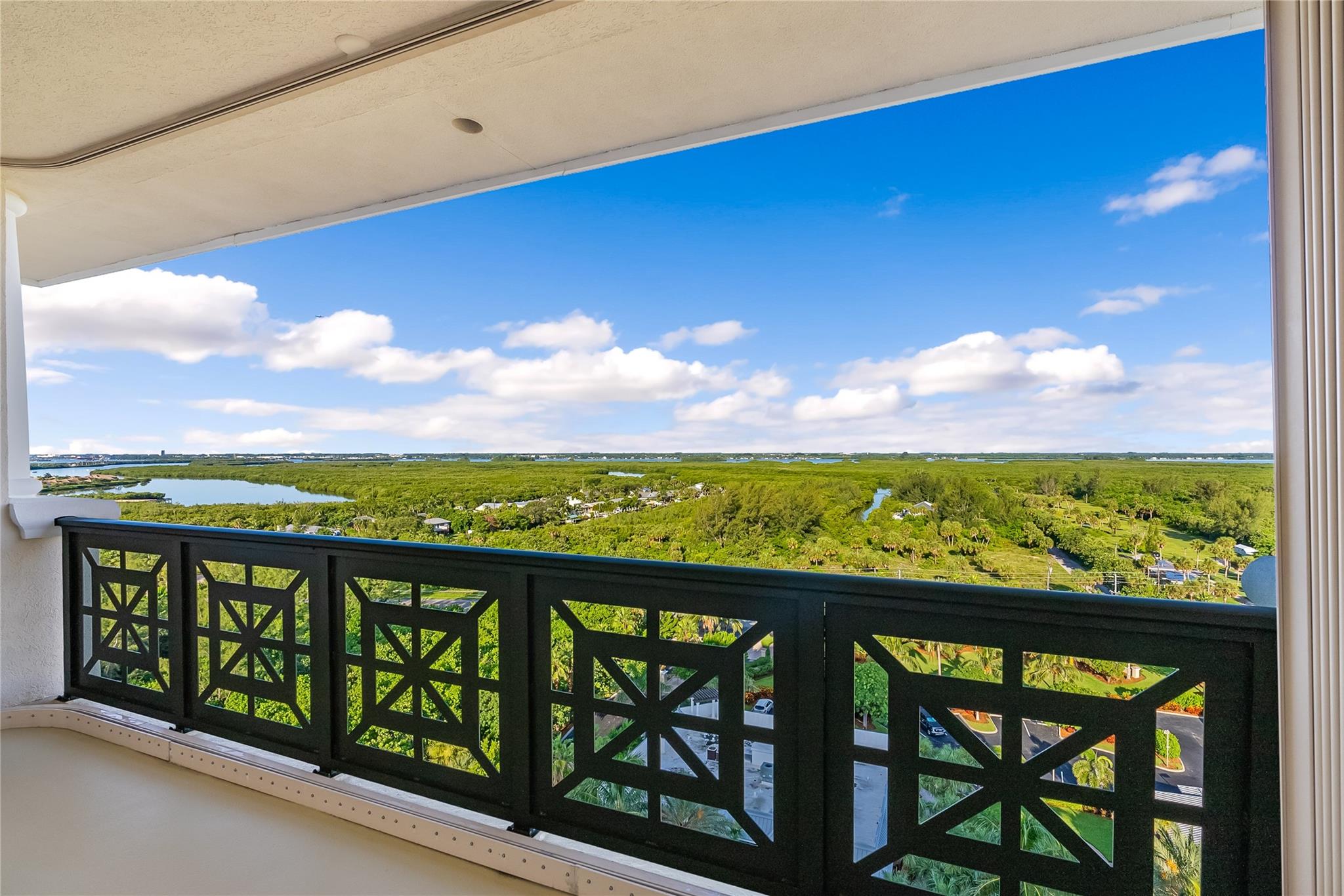 3702 N Highway A1a 1201